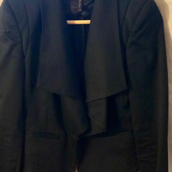 BCBG Black SUPER CUTE Blazer - Picture 2 of 5